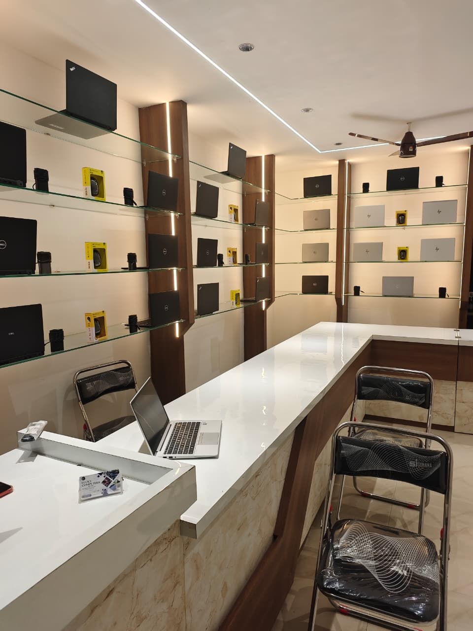 Lucky Computers workshop